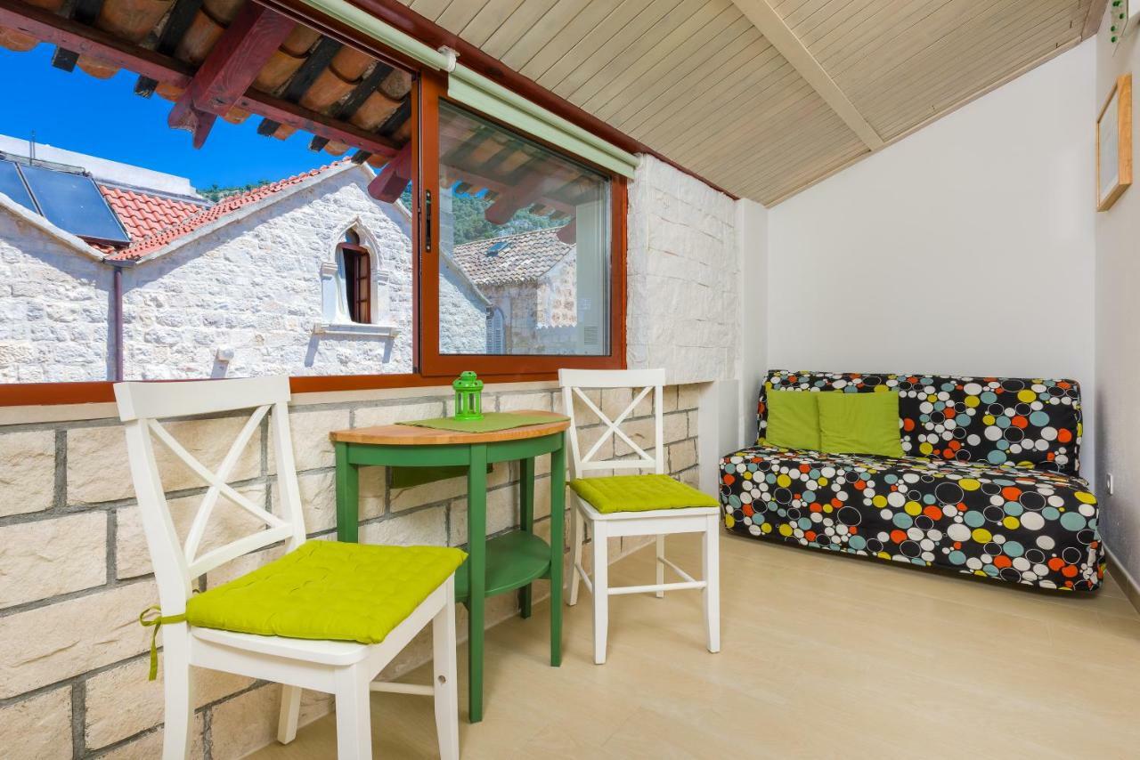 Hektorovic House Guest house 3*